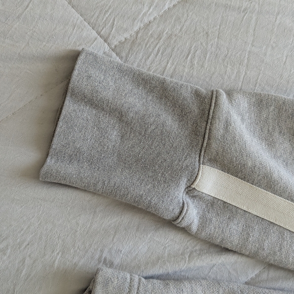 Gray Long Sleeve Sweatshirt - Picture 6 of 6